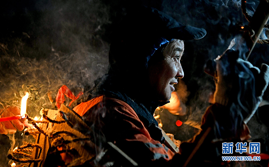 非遗“火老虎” 再现淮河畔 非遗“火老虎” 再现淮河畔