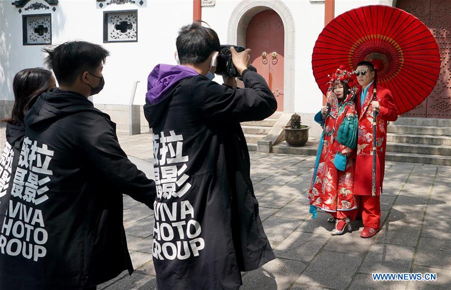People in Wuhan restart wedding preparations as coronavirus outbreak wanes CHINA-HUBEI-WUHAN-WEDDING SERVICES-RESUMPTION (CN)