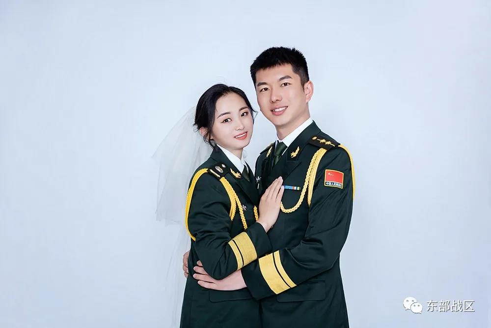 甜炸了男中尉娶了女中士